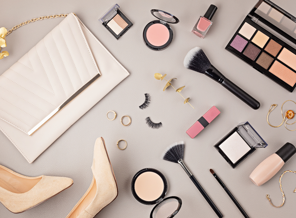 Productos de maquillaje para principiantes que no pueden faltar en tu tocador
