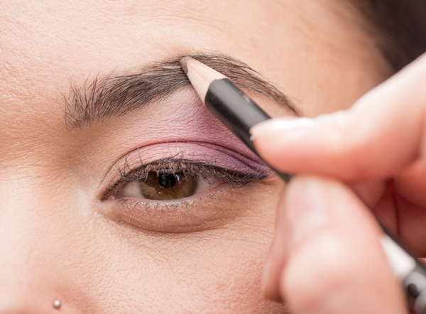 Maquillaje de cejas sencillo para principiantes