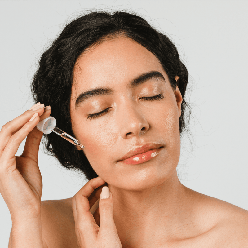 Primer Gold Radiance 24k - Lunaurea | Skincare, Maquillaje, Cosméticos